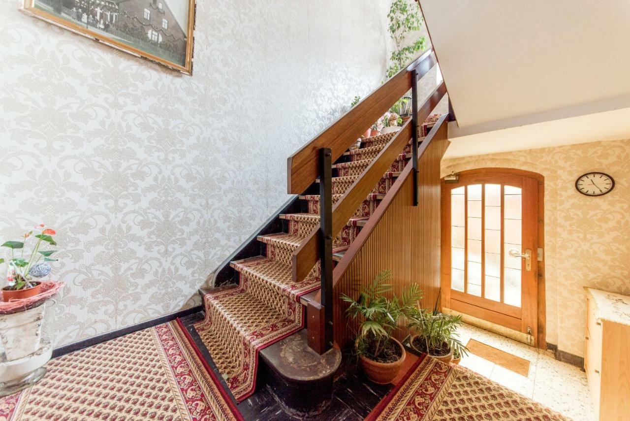 Private Rooms Hannover Bagian luar foto